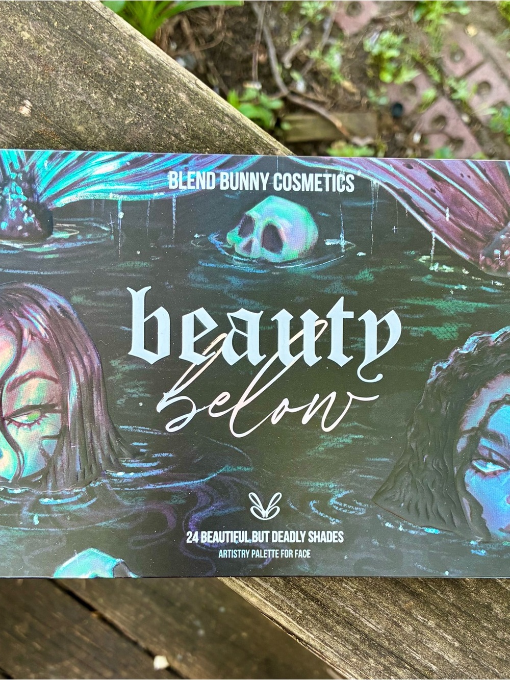 Beauty Below Eyeshadow Palette - Blend Bunny